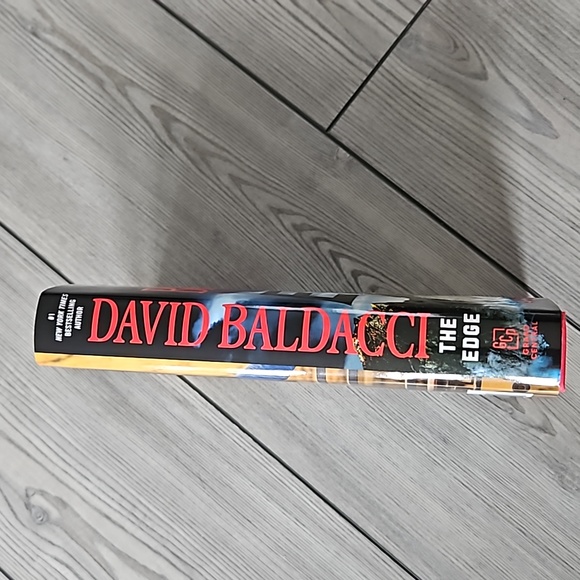 The Edge by David Baldacci - Picture 2 of 5